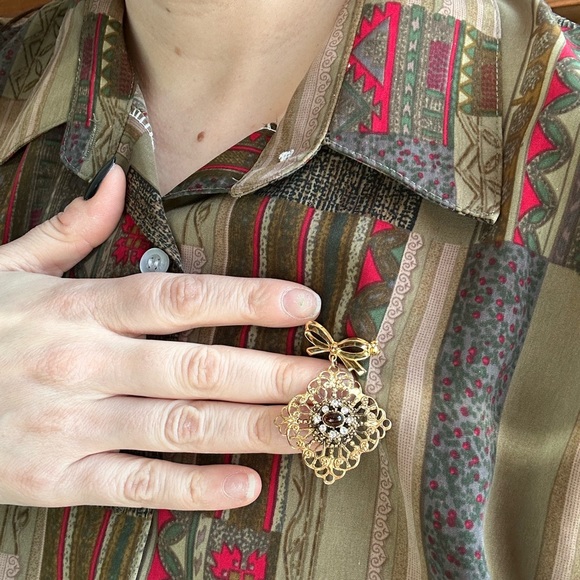 Vintage Victorian style brooch - Picture 4 of 6